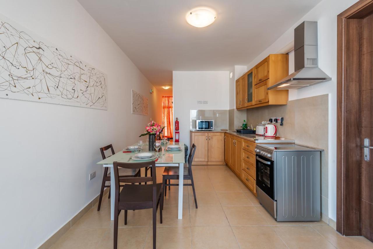 Apartament Penthouse With Seaview Terrace San Pawl il-Baħar Zewnętrze zdjęcie